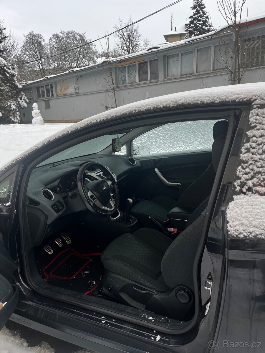 Ford fiesta - 6