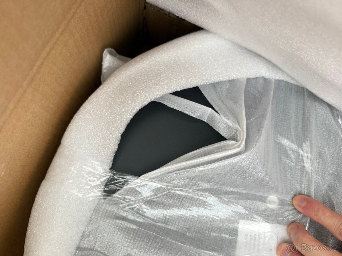 Černý lakovaný noční stolek Pulo 40 cm - 6