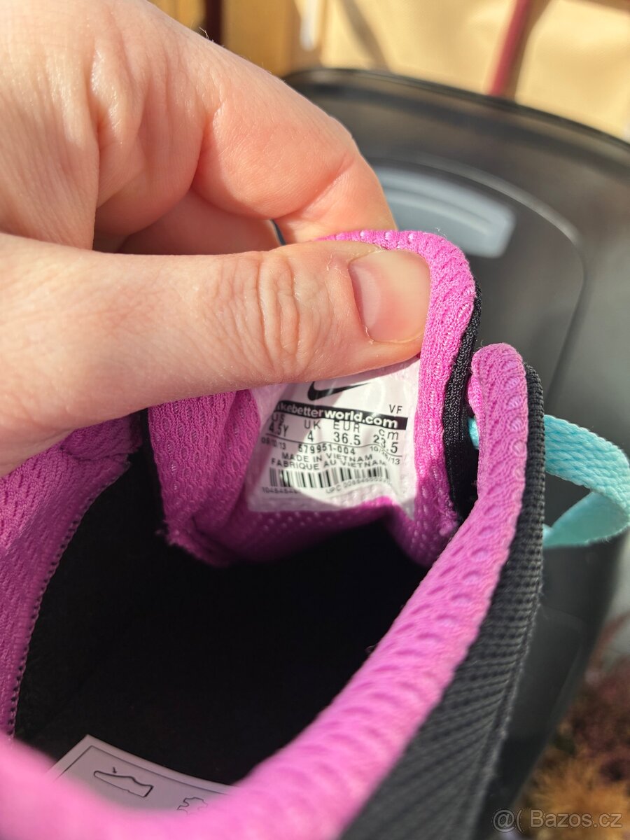 Barevné boty Nike vel. 36,5 - 6