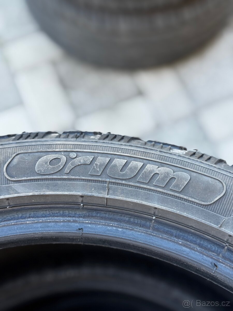 Zimni pneu 245/45/18 - 6