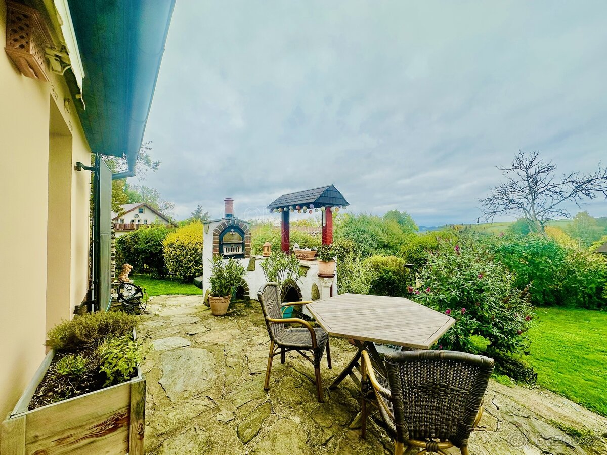 Prodej chalupy 252 m2, pozemek 1418 m2 - 6