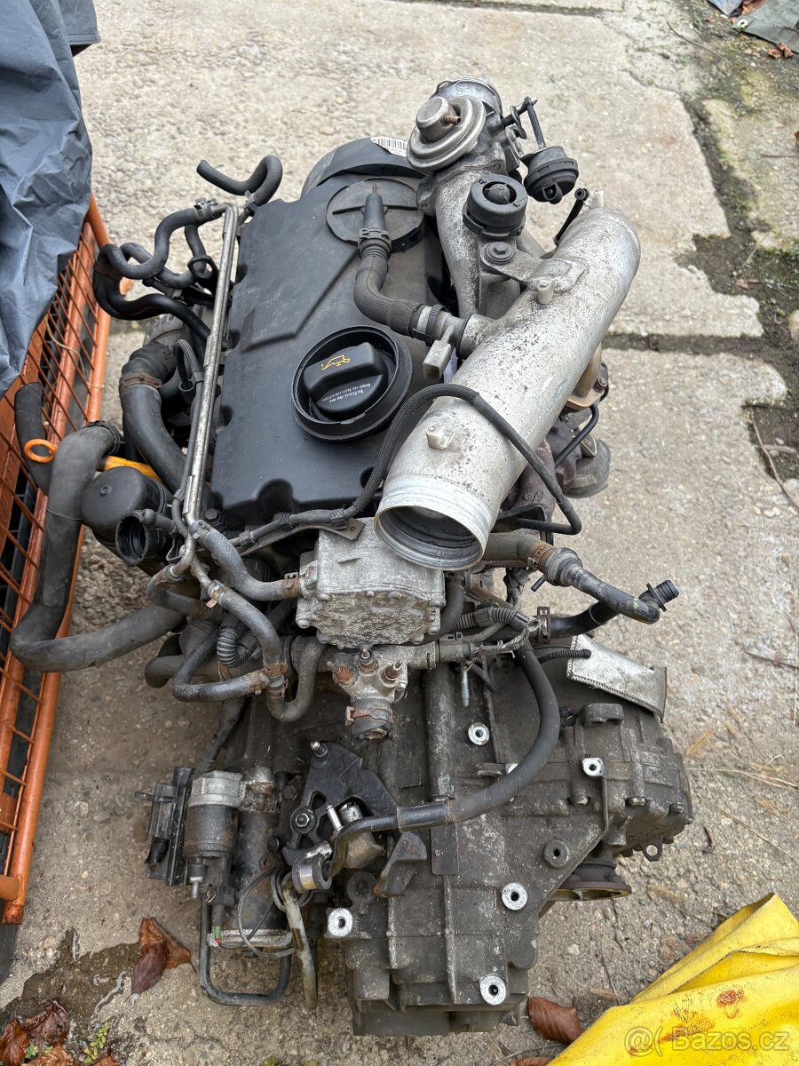 Kompletní motor 1.9 TDI 96KW ASZ - 6
