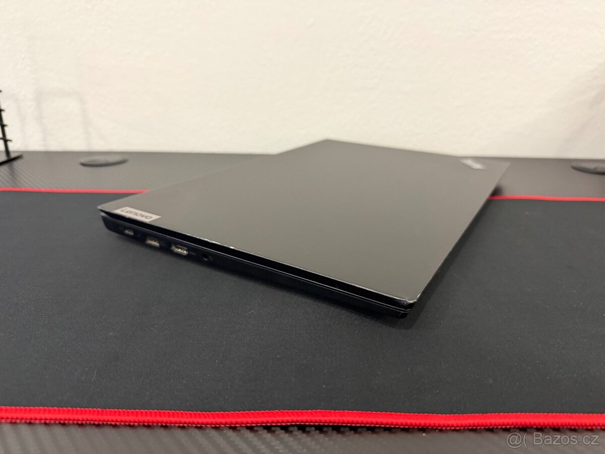 Lenovo ThinkPad E15 Gen 2 – i7-1165G7 / Windows 11 - 6
