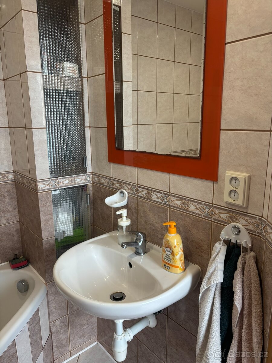 Prodej 2+1 bytu v západní části Louny - 6