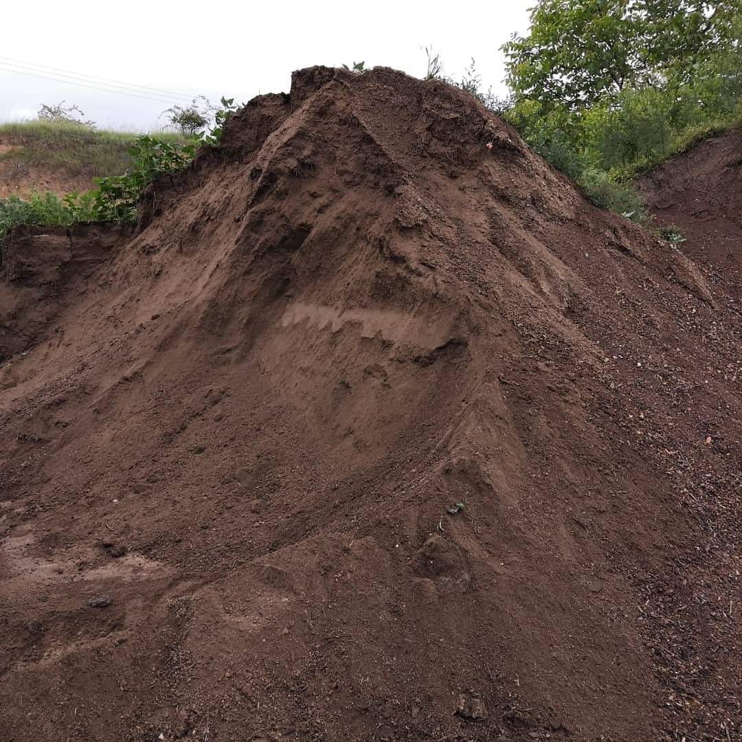 Kompost tříděný, netříděný, prosátá zemina - 6