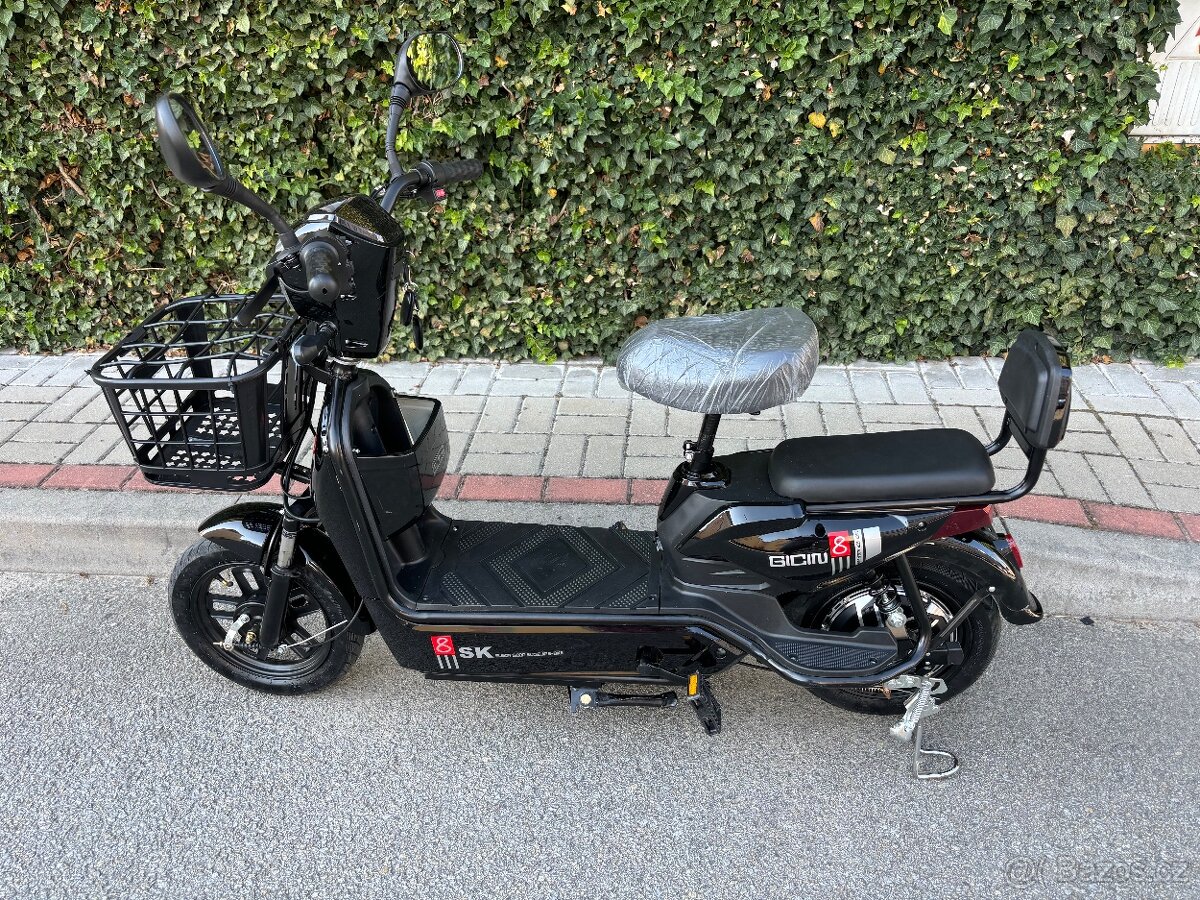 Elektro skútr / elektrokoloběžka 350W – bez SPZ a řidičáku - 6