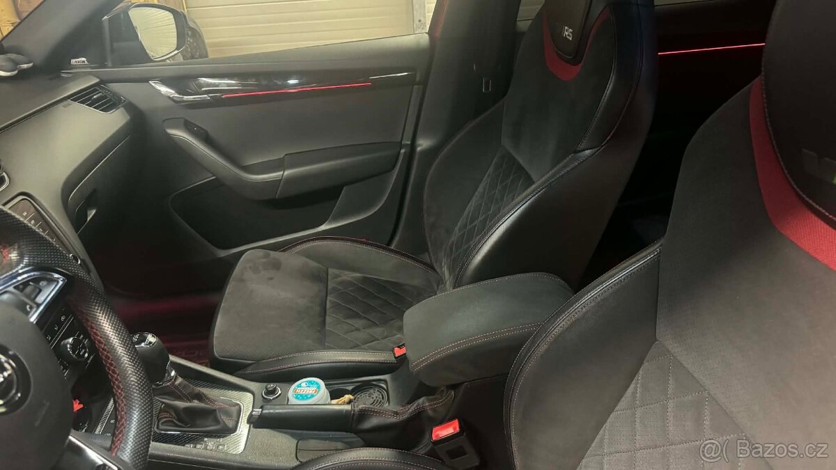 Škoda Octavia RS245 - 6