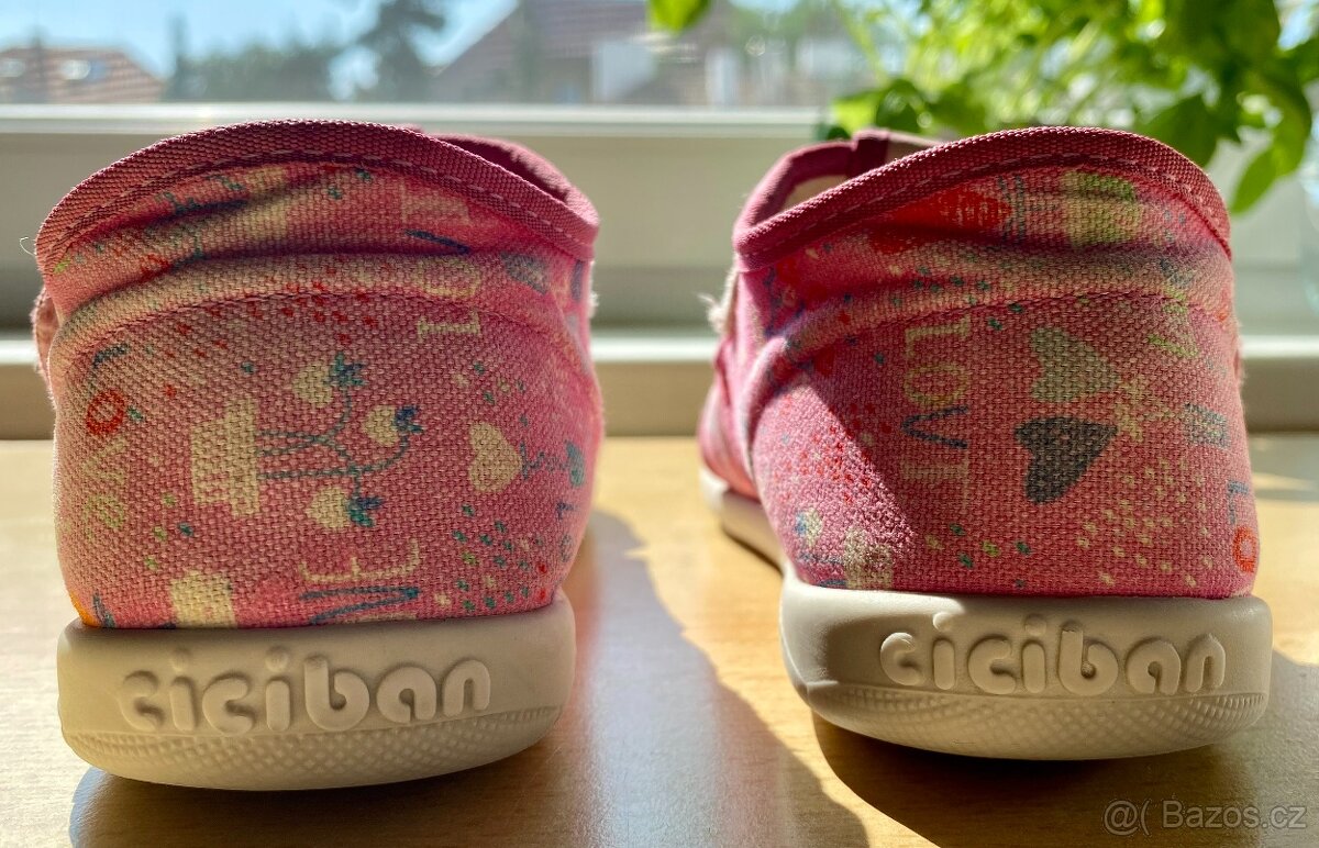 Ciciban - dívčí bačkory - 33 - 6