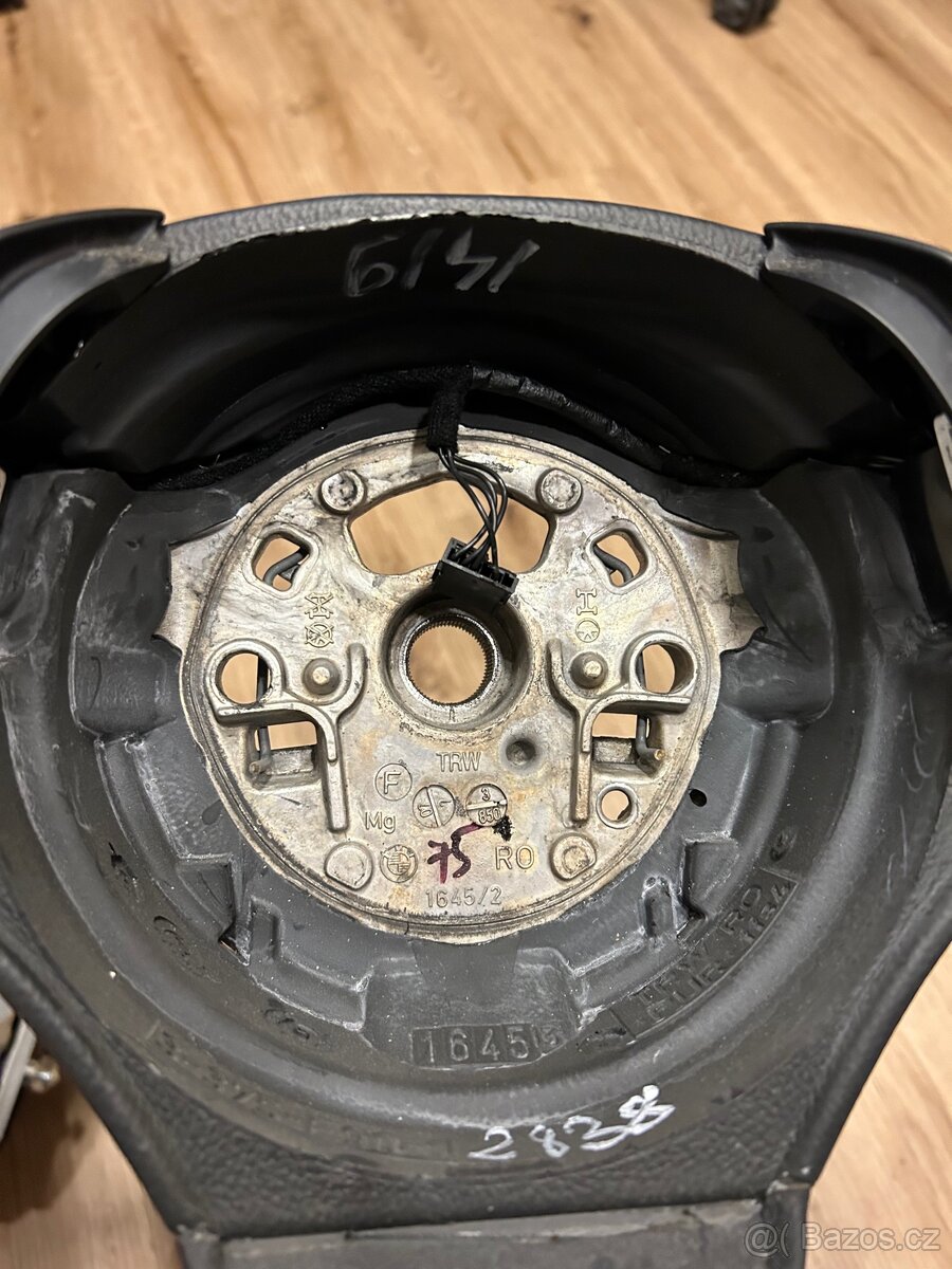 BMW multifunkční volant e9x, kůže - 6