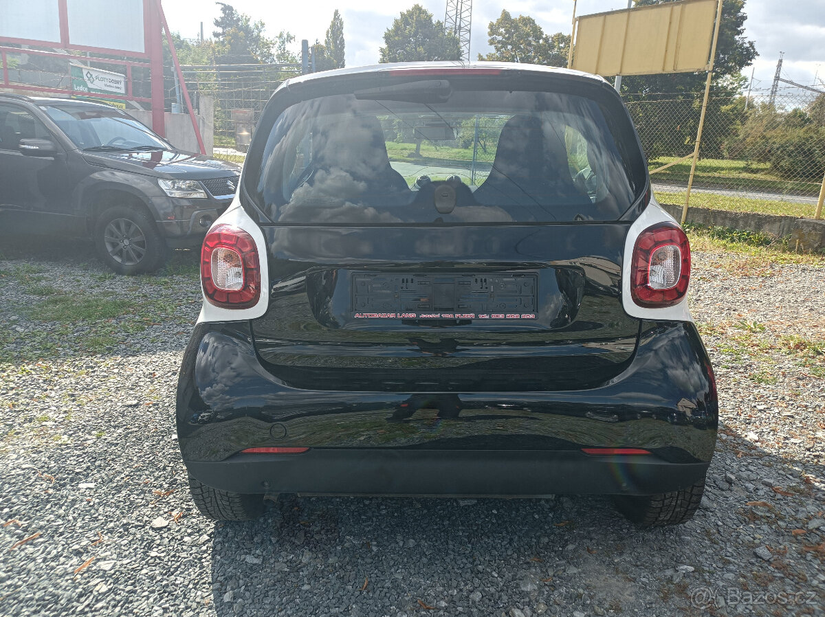 Smart Fortwo, 1.0-52KW,r.14,manuál,klima - 6