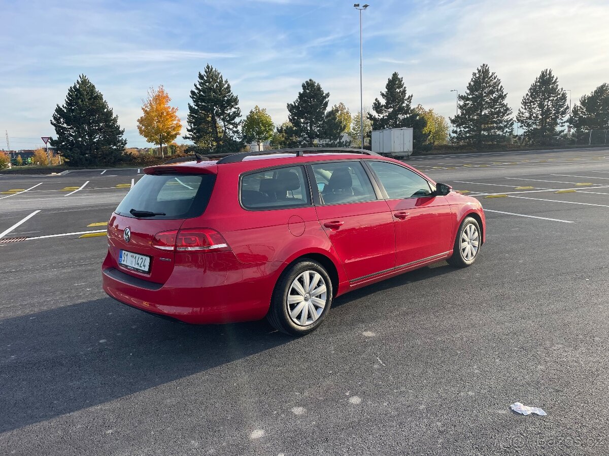 VW Passat B7, 1,6 TDI, tažné, digi klima, servisní kniha - 6