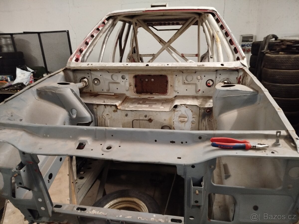 Škoda favorit s rámem - 6