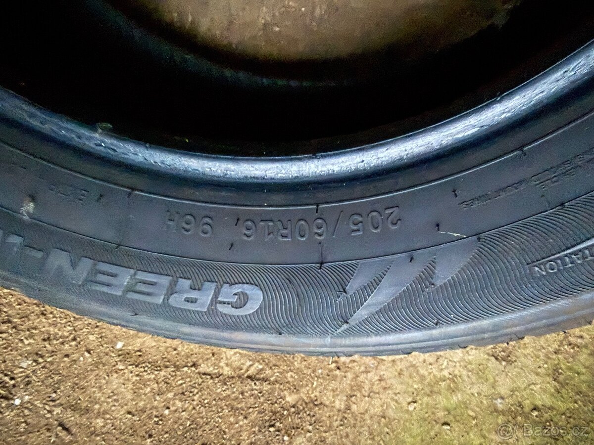 prodám zimní 205/60/16 Ling long - 6