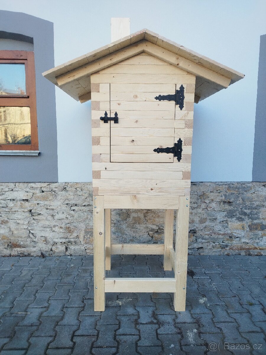 Dřevěná udírna - 6