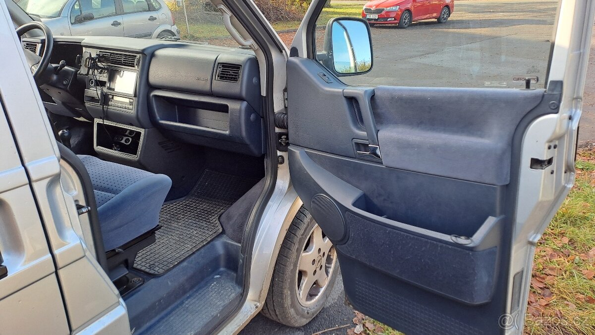VW T4 Caravelle, 2002, 2,5 111kW - 6