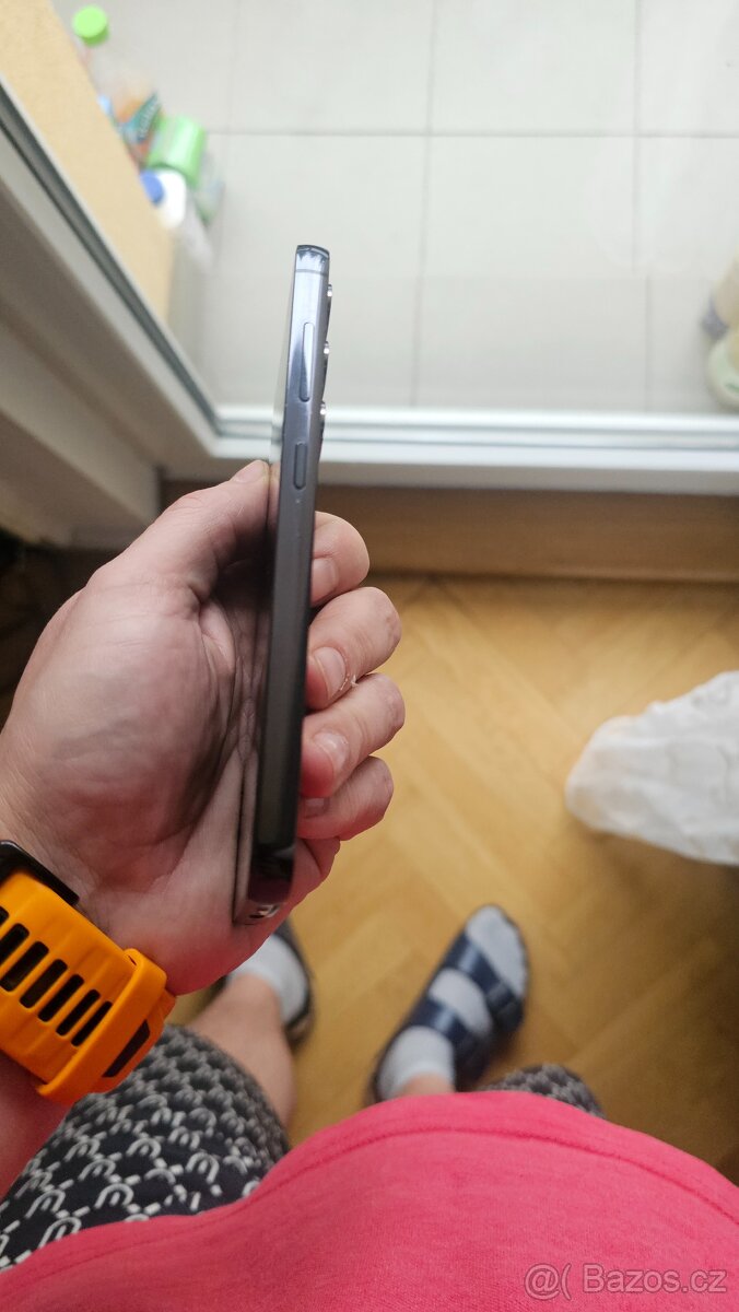 Samsung Galaxy S23 - 8/128GB - pěkný stav - 6