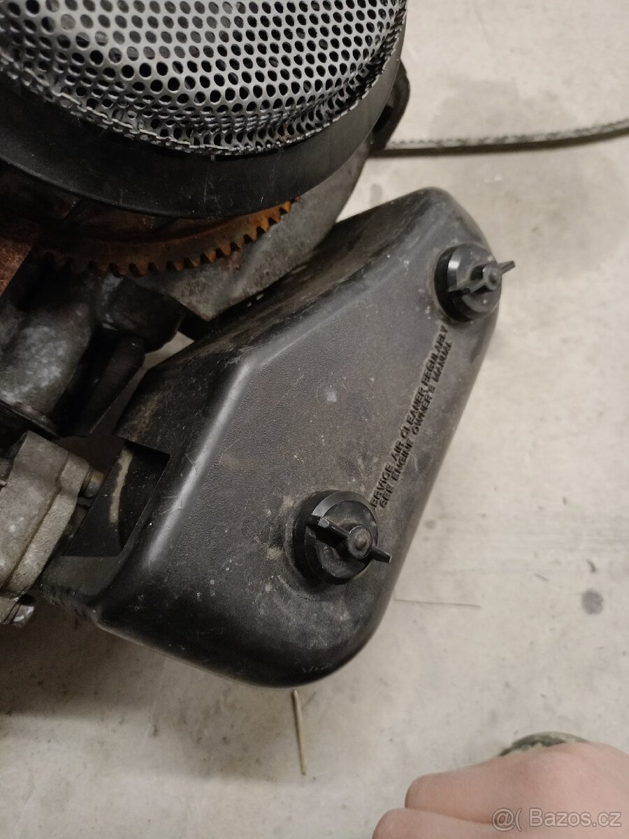 Motor zahradní traktor - 6