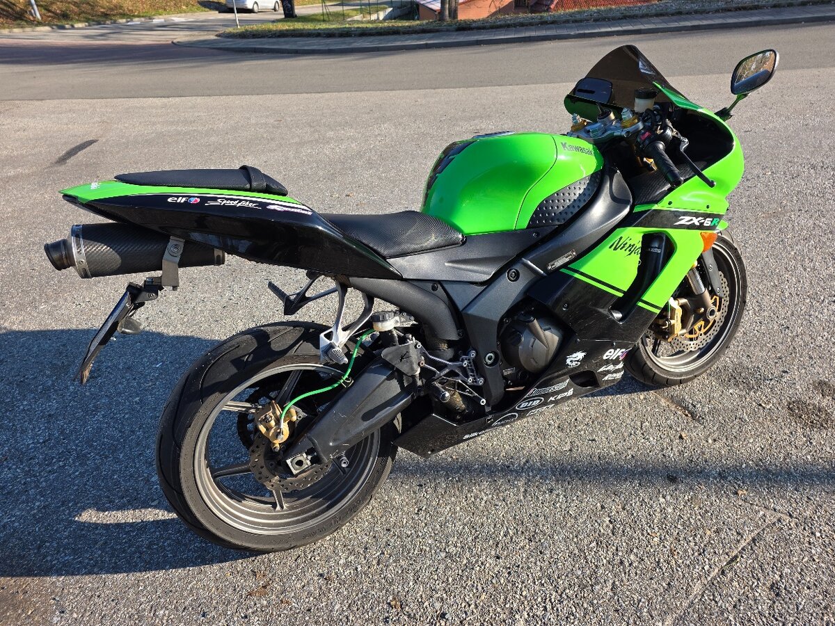Kawasaki ZX6R Ninja - 6