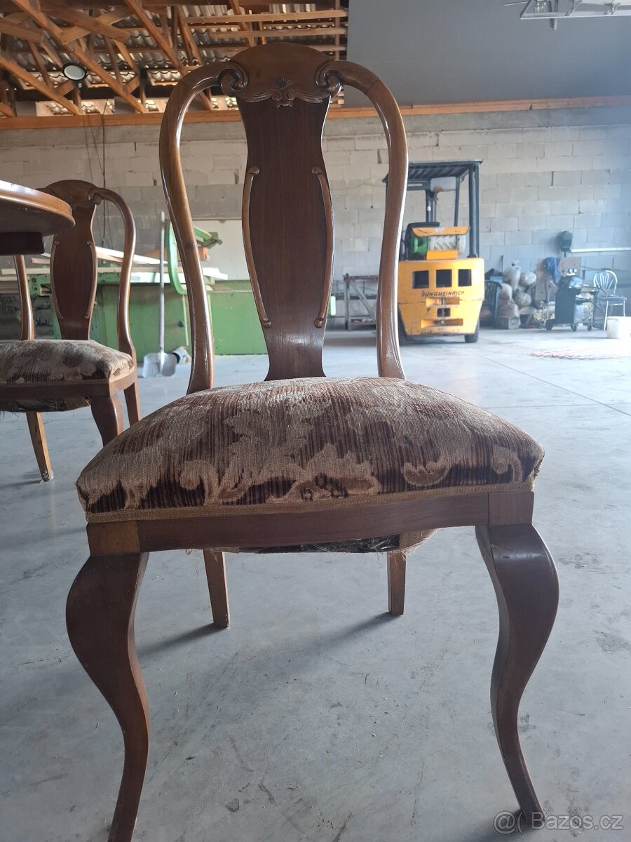 Prodám Starožitný nábytek - 6