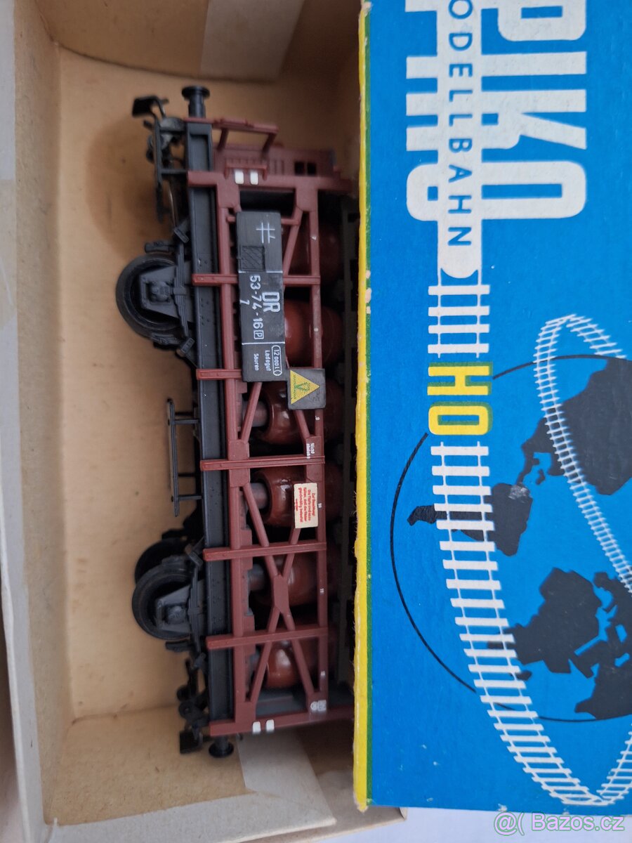 Prodám mašinky Piko Ho - 6