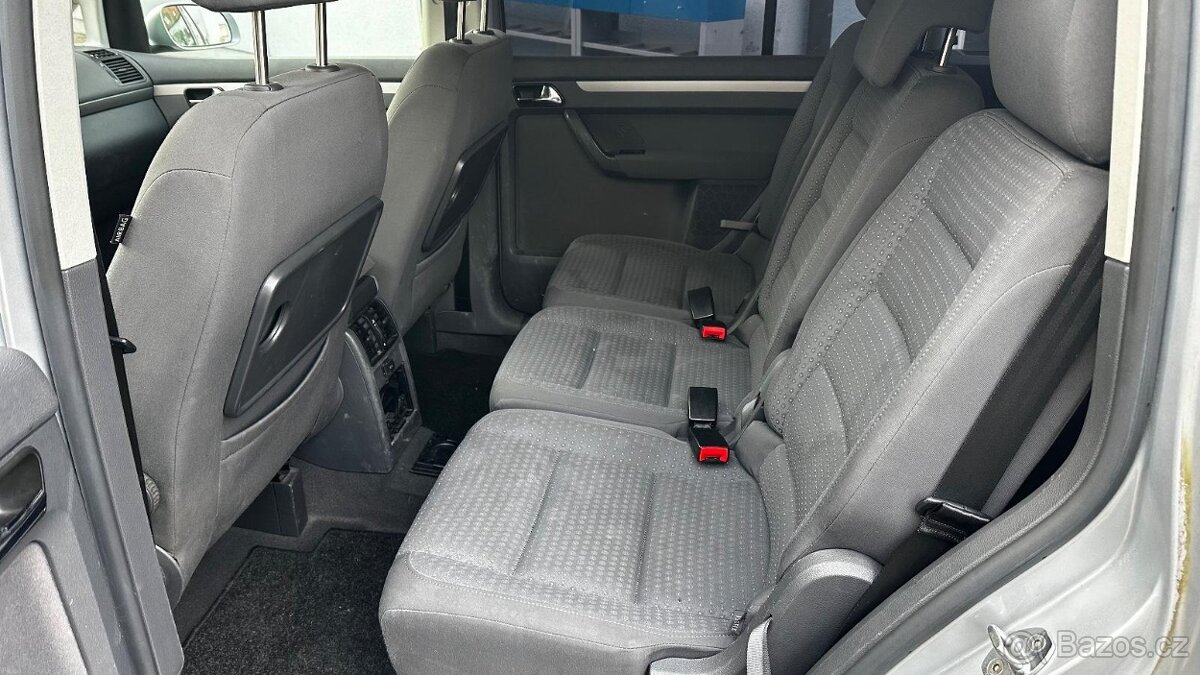 Auta na splátky i lidem v registru dlužníků.Stačí řidičák o. - 6