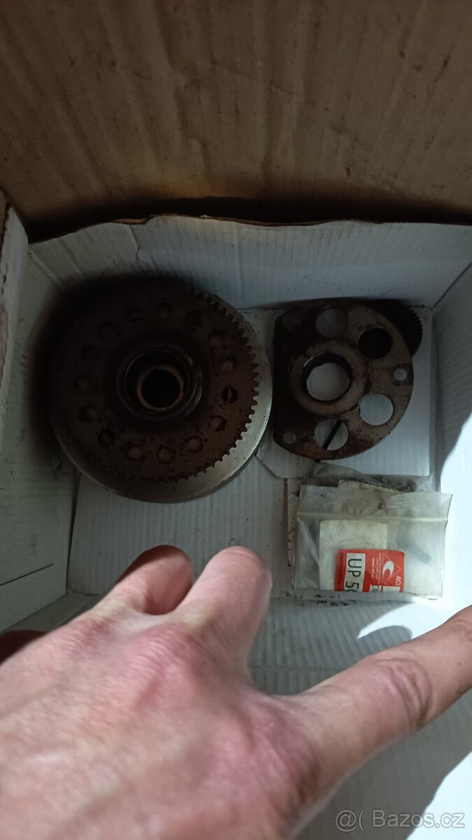 Motor Yamaha dt 125 plus díly - 6