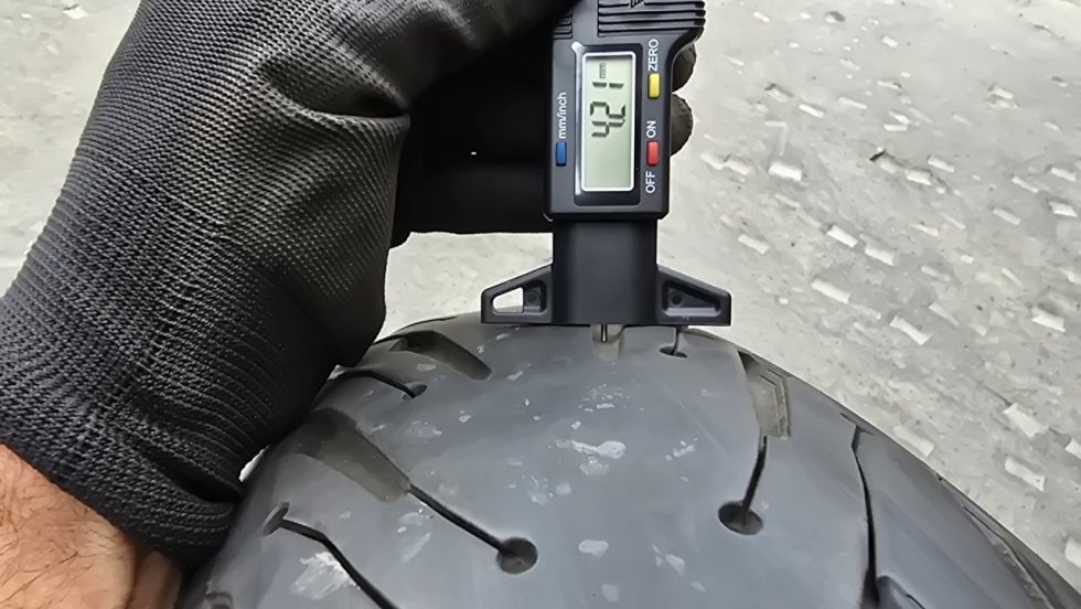 Michelin 180/55/17, DOT2620 - 6