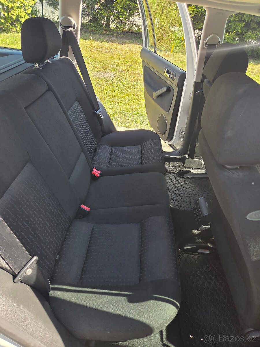 VW GOLF VARIANT - 6