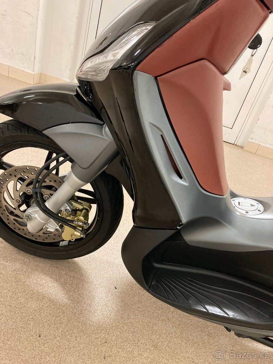 Piaggio Beverly 350i - 6