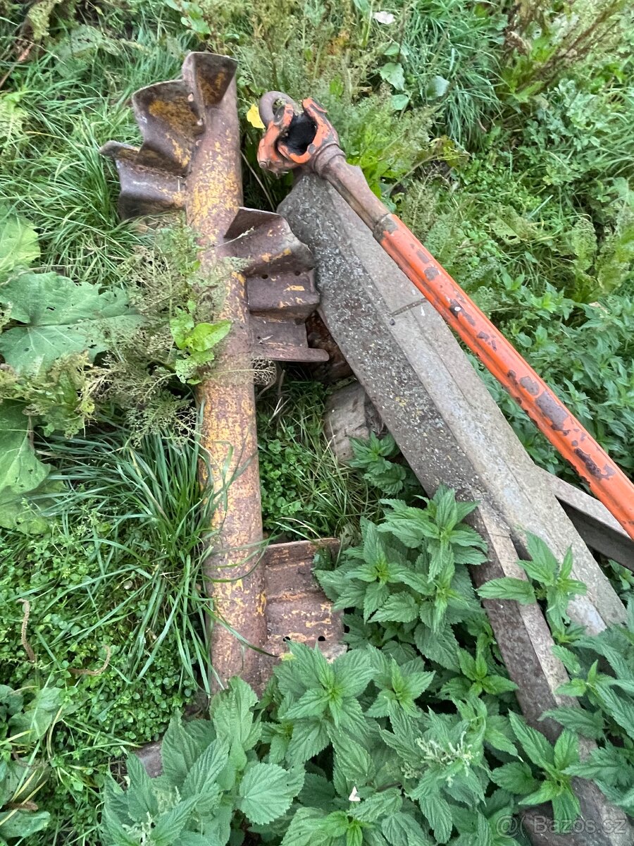 Rozmetadlo hnoje RMA 8 - 6