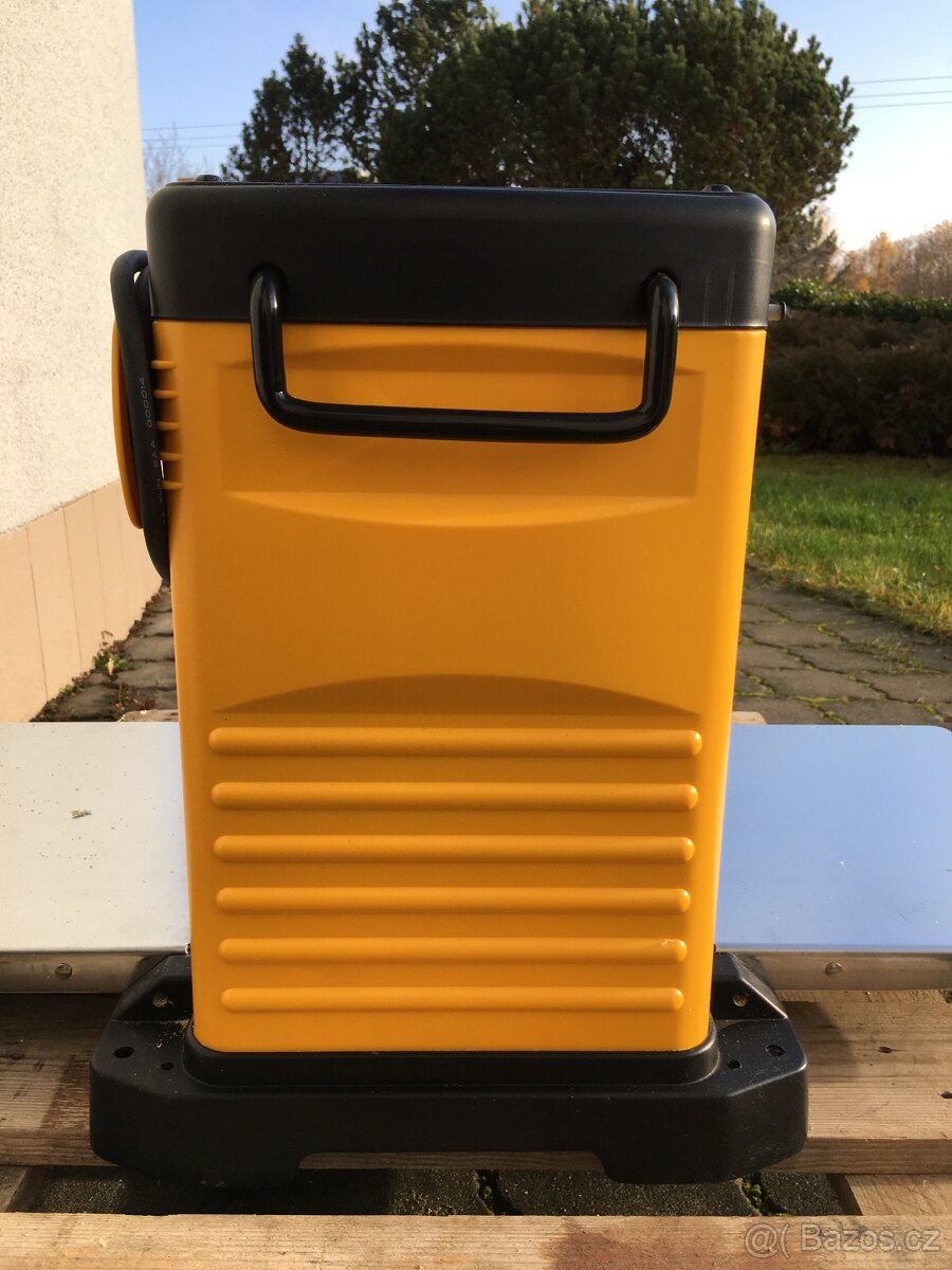 Tloušťkovací fréza DEWALT DW 733 - 6
