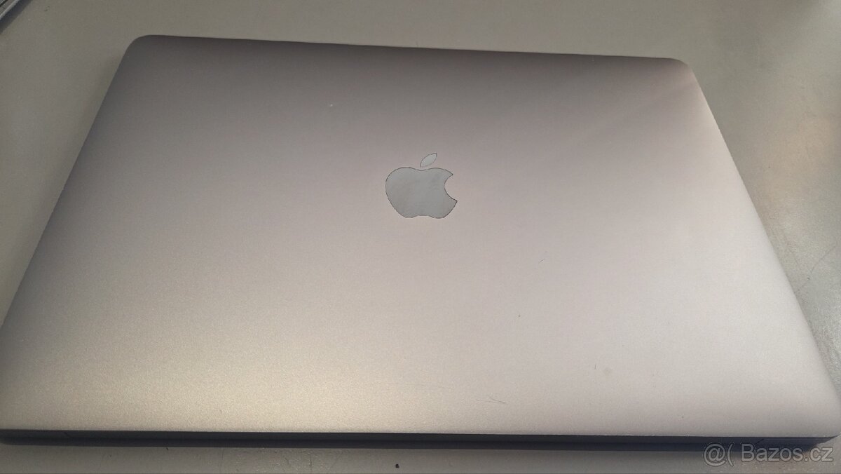 Apple MacBook Pro A1708
- 6