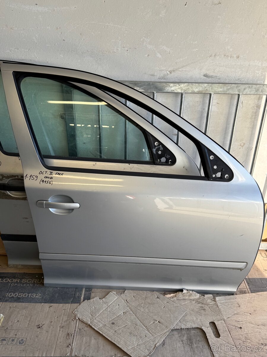 Škoda Octavia 2, PP dveře - 6