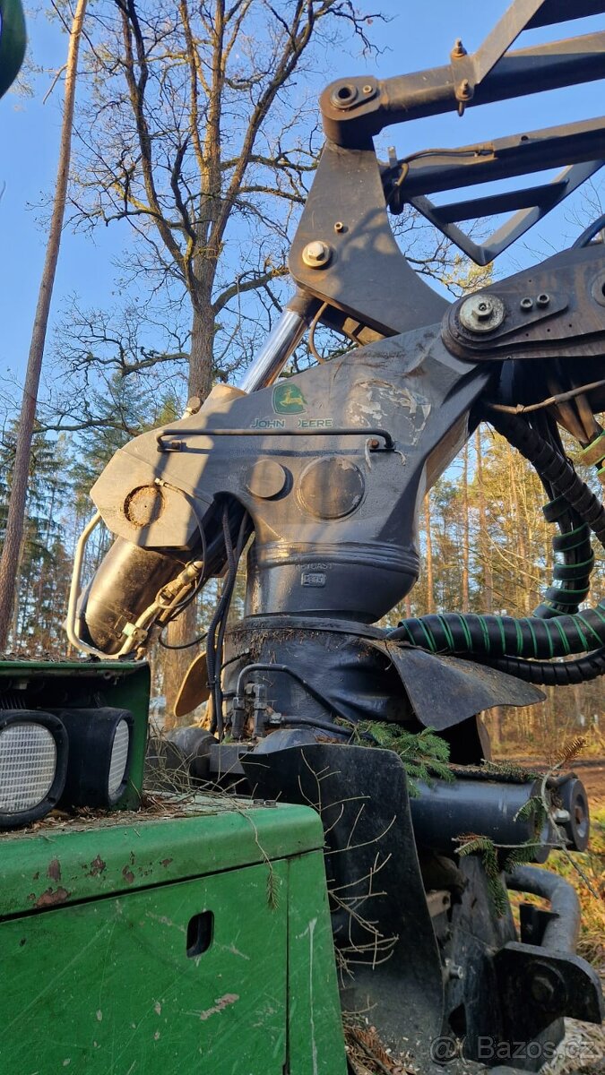 Harvestor JOHN DEERE 1270E - 6