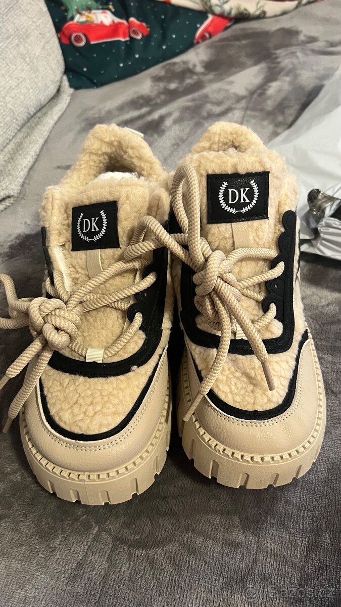 Prodám velmi krásné a teplé zimní tenisky–kotníkové boty - 6