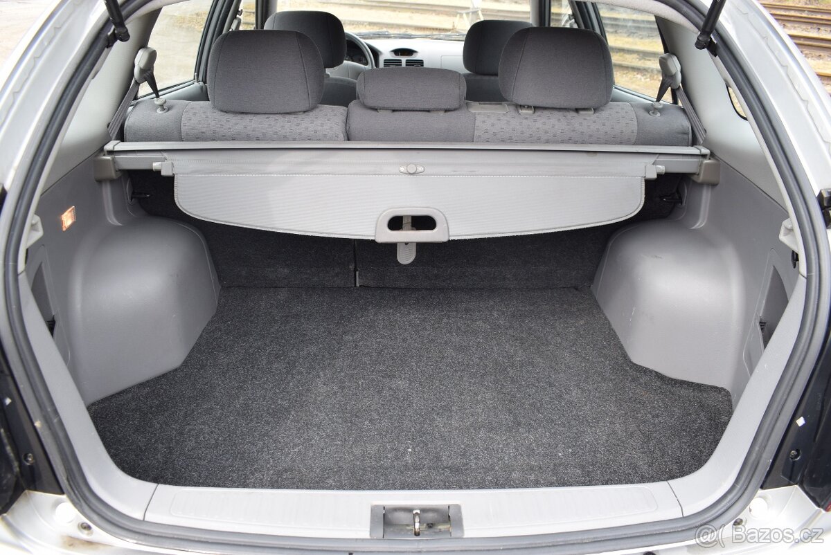 Kia Rio 1,3i SUPER STAV,PO SERVISU - 6