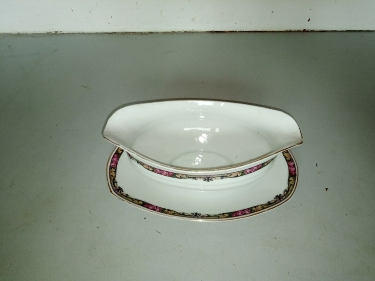 Porcelánové kořenky, polévková mísa, cukřenka - 6