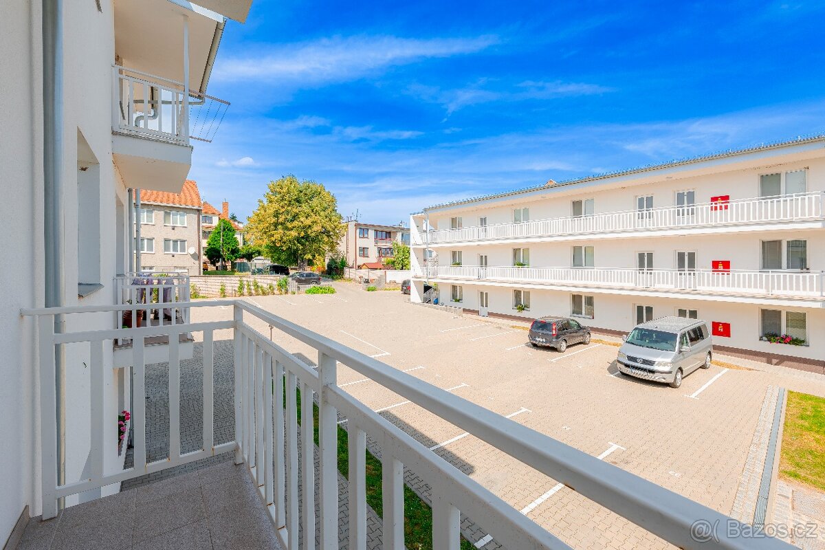 Pronájem bytu 1+kk - 6