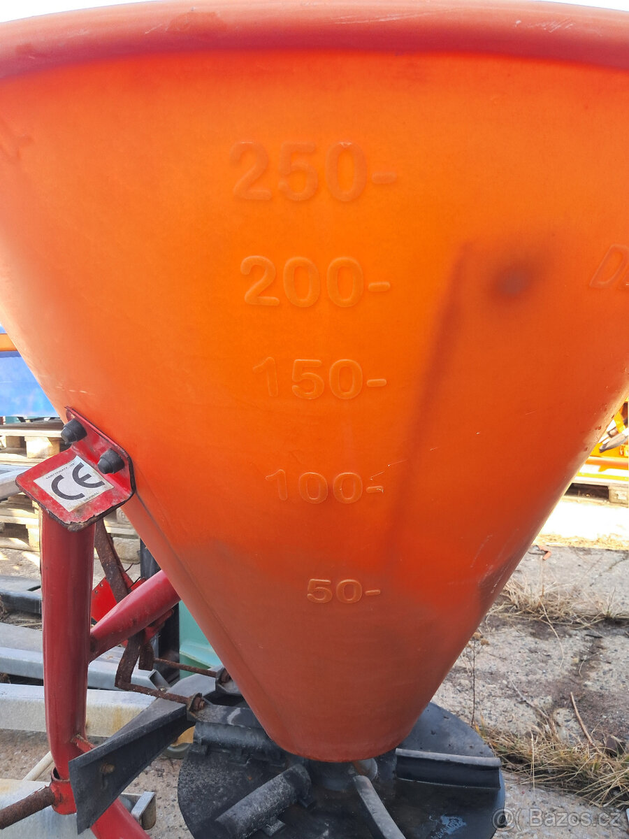 Rozmetadlo inertních materiálů - 6