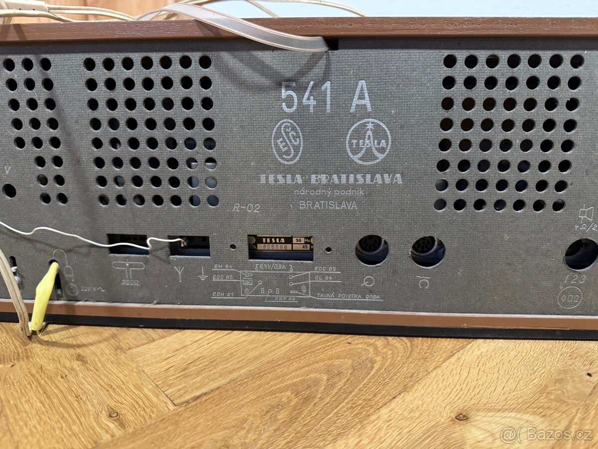 TESLA Bohemia 541 A – retro rádio - 6