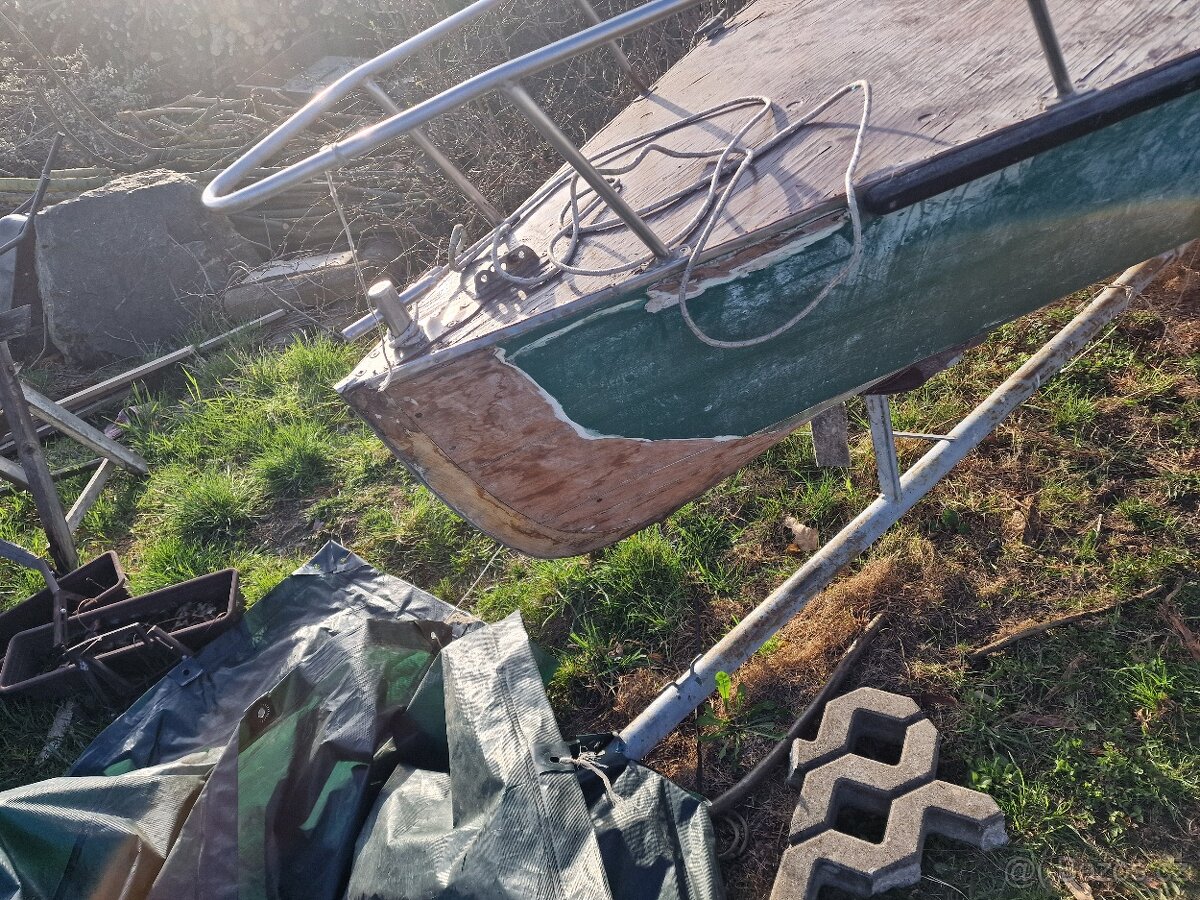 Prodám kajutovou lod - 6