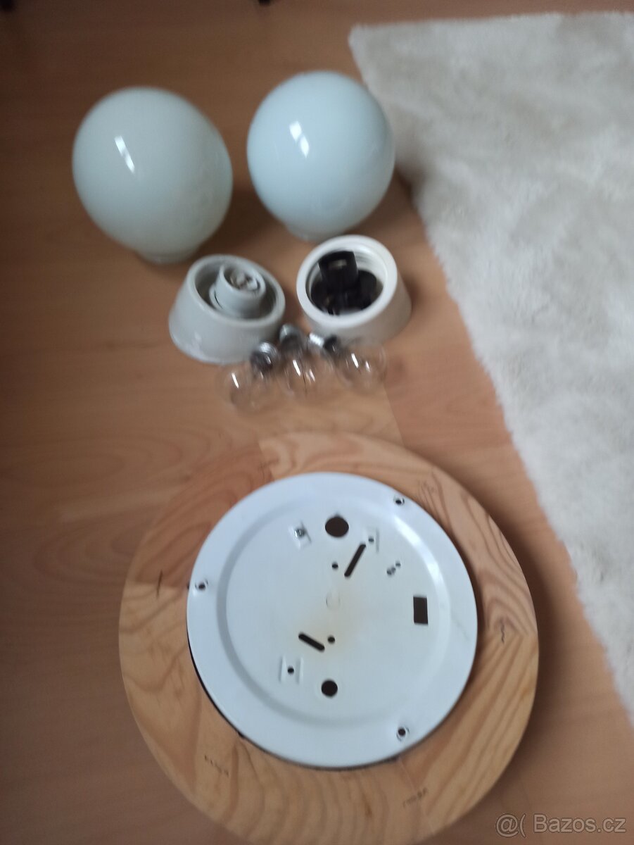 3x svítidlo + 4x žárovka - 6