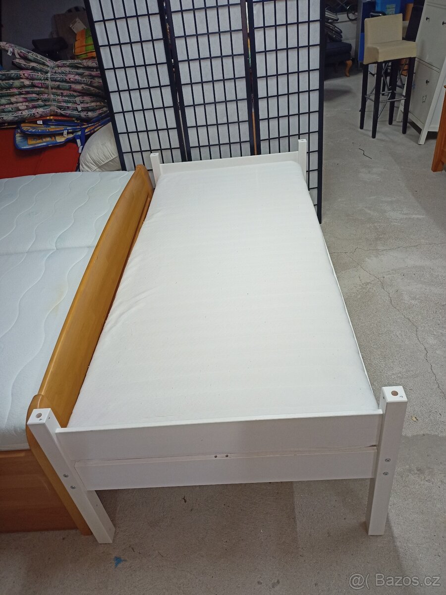 Prodám hezkou postel z masivu 90 x 200 cm - 6