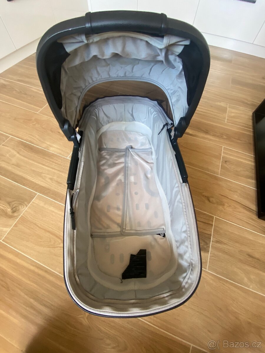 Hluboká korba Nuna Demi Grow - 6