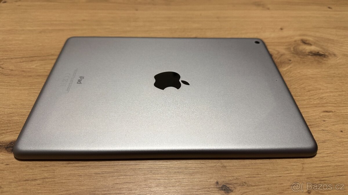 Apple iPad 6 32GB, cena 2200Kč - 6