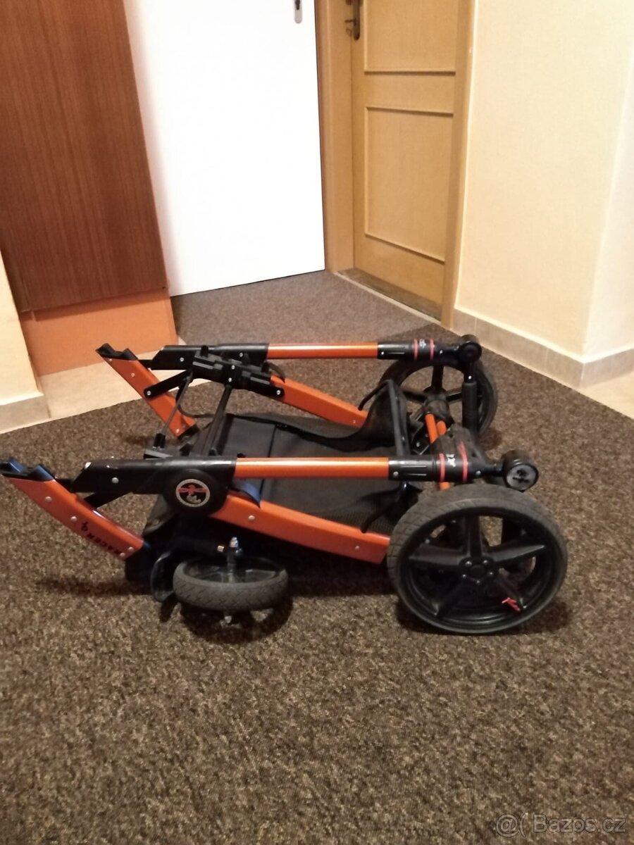 Kočárek Hartan - 6