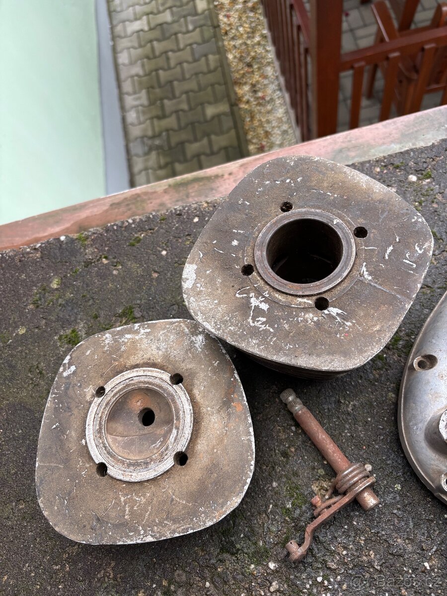 Jawa 90 - motor - 6