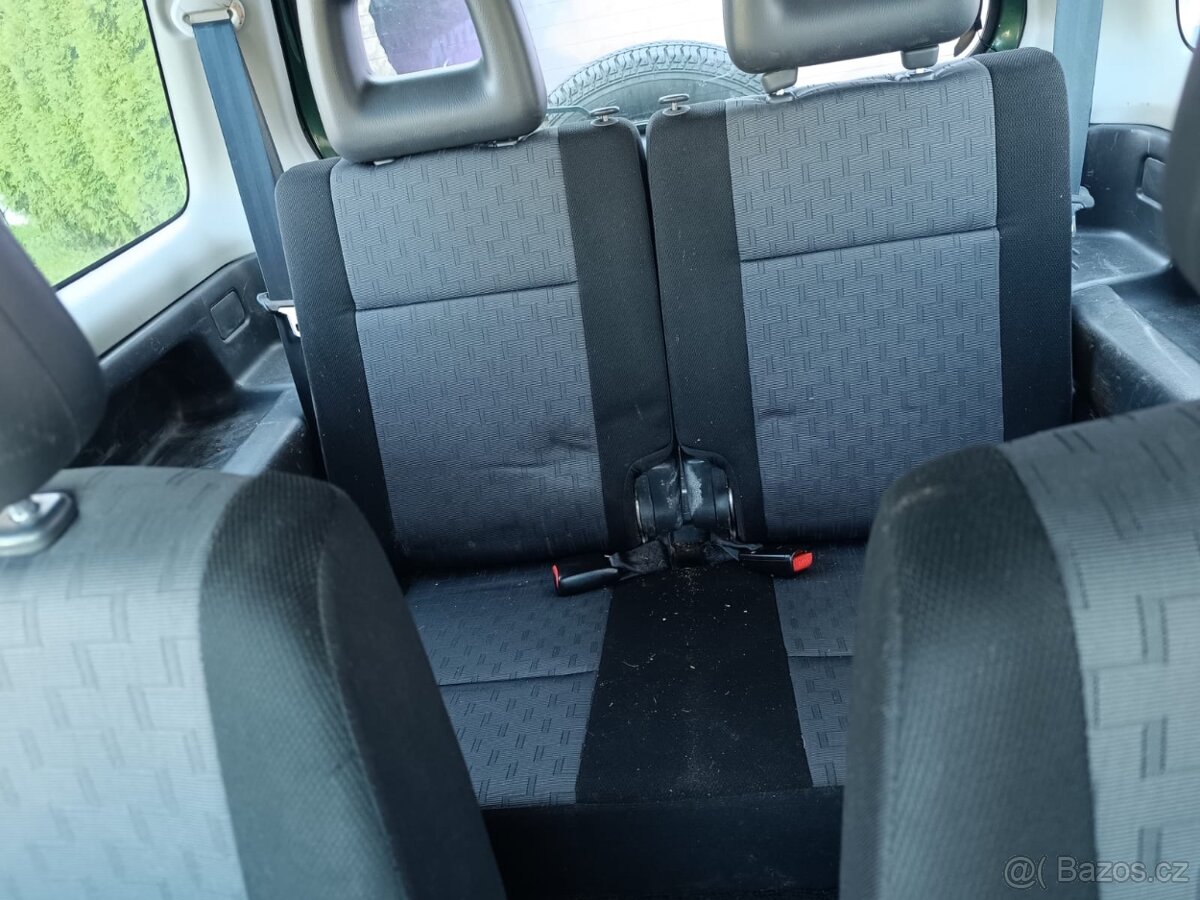 Suzuki Jimny, 1.3/63kW, benzin, 4x4 - 6