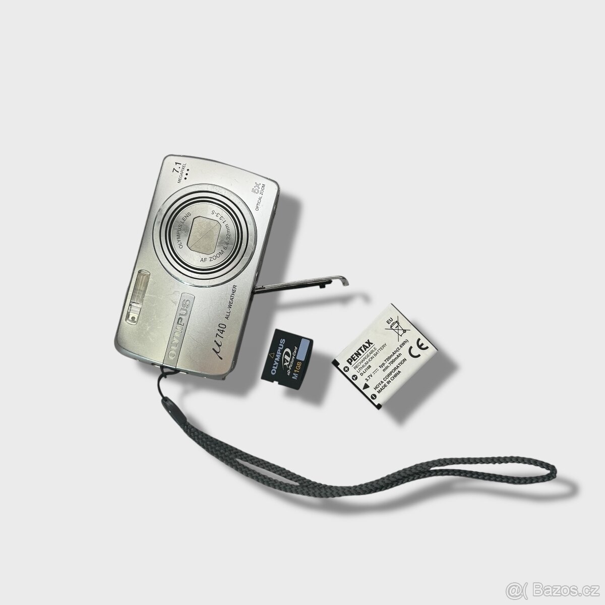 OLYMPUS mju 740 digital camera - 6