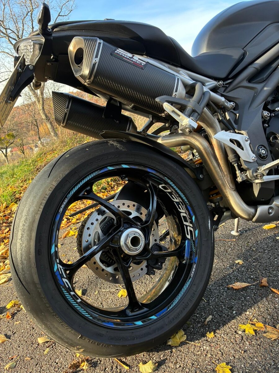 Triumph Speed Triple 1050 RS - 6